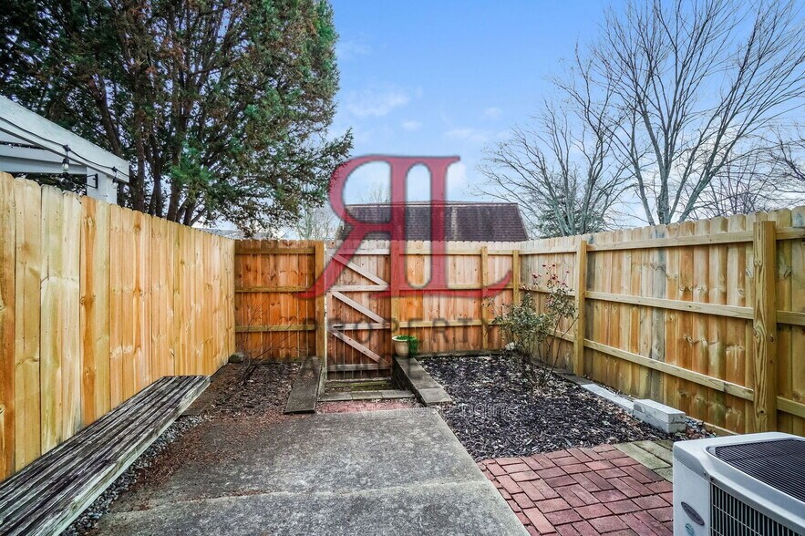 Building Photo - 5384 Ponderosa Dr