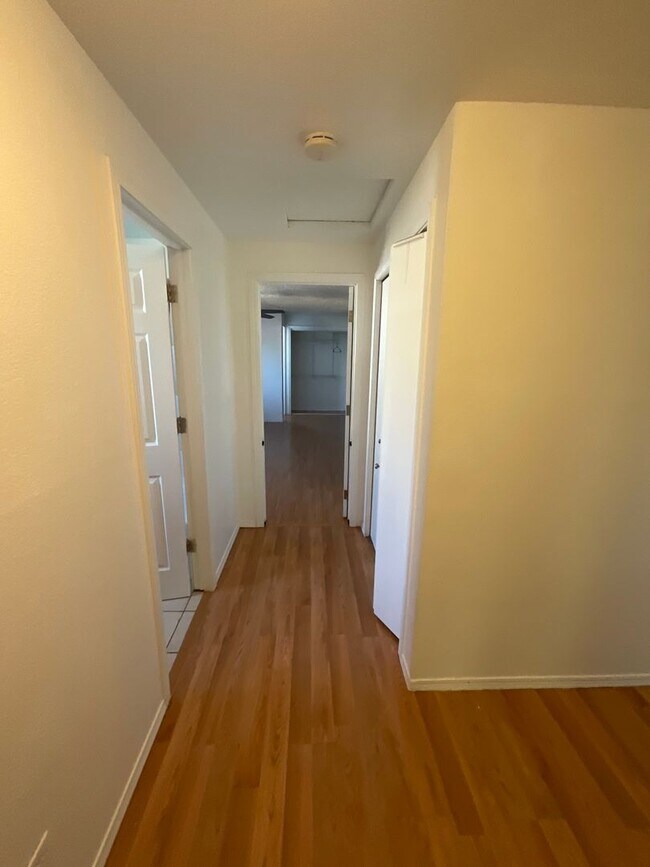 Building Photo - 9018 Andes Ct
