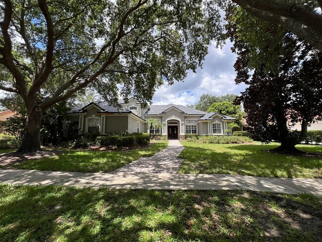 Building Photo - GORGEOUS SINGLE FAMILY HOME - PROPERTY  FU...