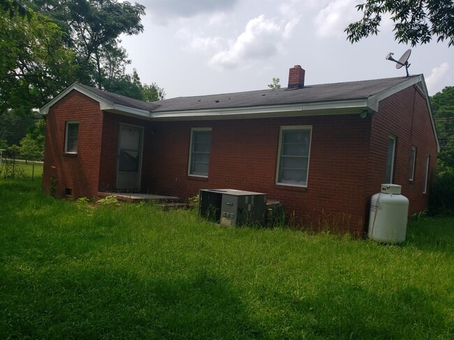 Building Photo - 4525 Cameron Rd