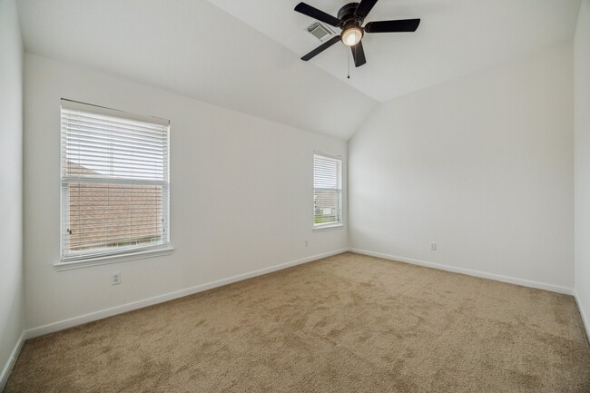 Building Photo - 26402 Larkspur Ridge Dr
