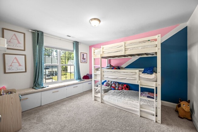 Building Photo - 227 Lookout Ln