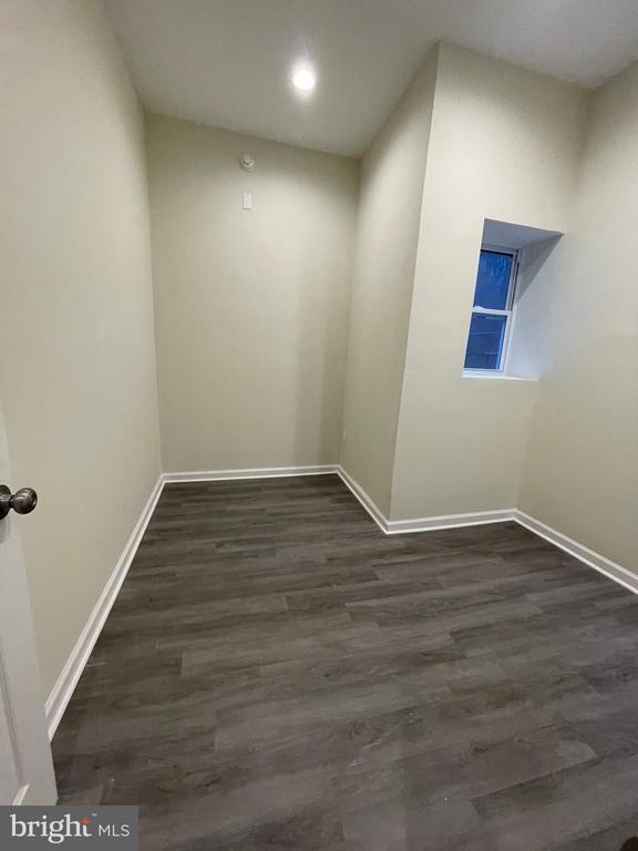 Building Photo - 2003 S 7th St