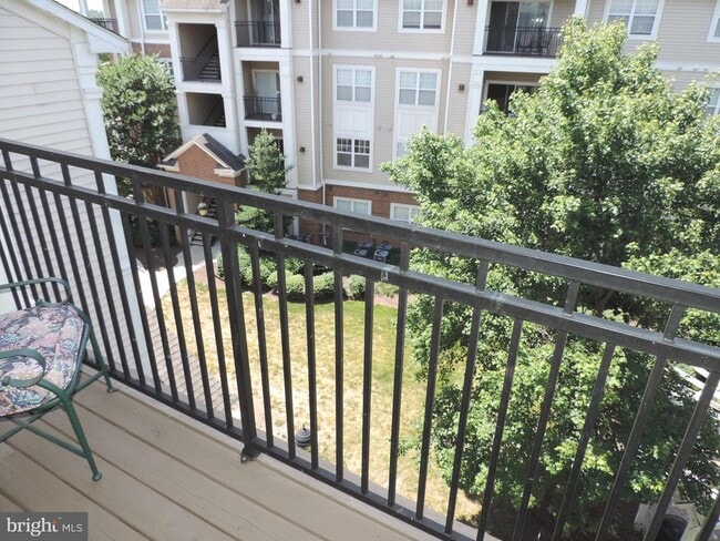 Building Photo - 12941 Centre Park Cir