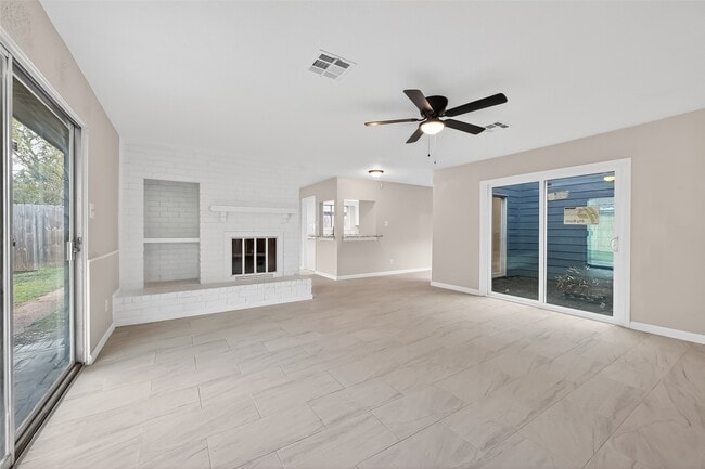 Building Photo - 10510 Overview Dr