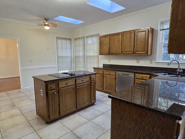 Building Photo - 5104 Grist Mill Ct