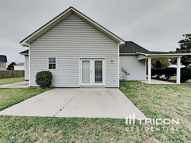 Building Photo - 1323 May Oak Cir