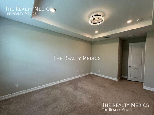 Building Photo - 4712 Lagona Ln