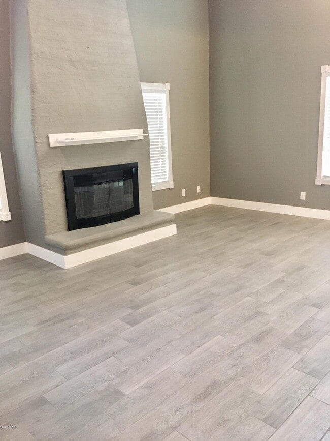 Building Photo - 3440 E Southern Ave