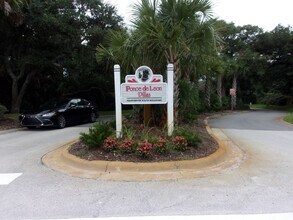 Building Photo - Island Living!