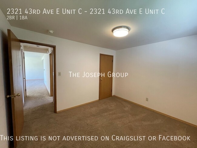 Building Photo - Amazing 2 bed/1 bath in Madison Park!