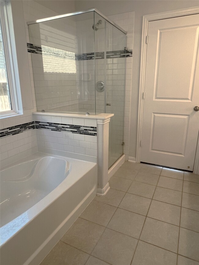 Building Photo - 14302 Beach Pine Trail