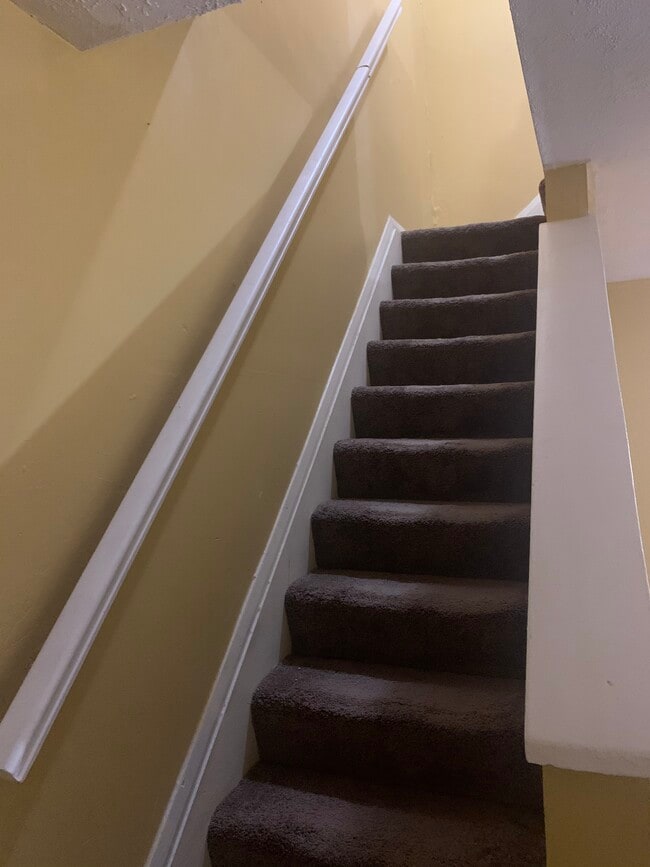 Building Photo - 2626 Lauretta Ave