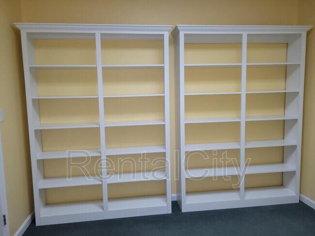 Building Photo - 1365 Flowering Dogwood Ln