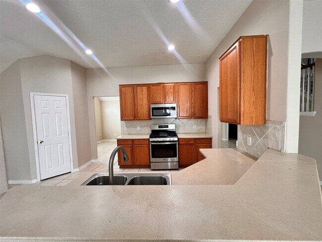 Building Photo - 4815 Wilderness Glen Ct