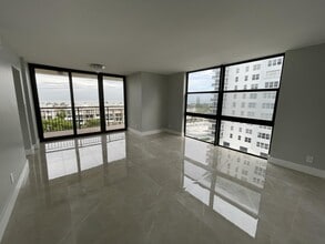 Building Photo - 3031 N Ocean Blvd