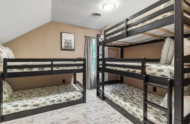 Building Photo - 3626 Pittman Center Rd