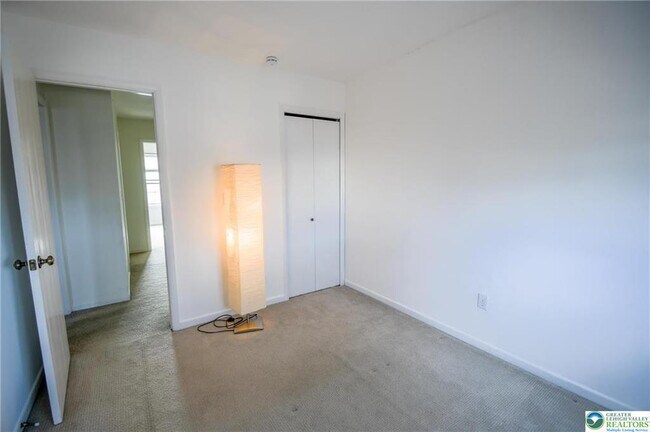 Building Photo - 2505 Madison Ave