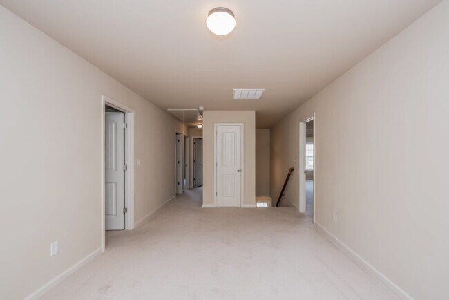 Building Photo - 231 Shaw Dr