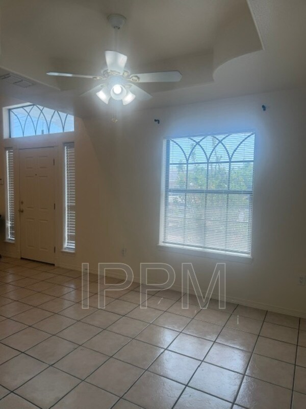 Building Photo - 3240 McAllen Rd