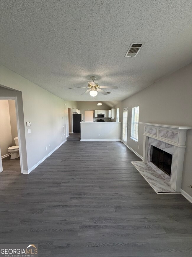 Building Photo - 10744 Misty Meadows Ct