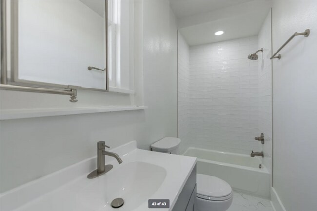 Building Photo - 4 Bed 3 Bath in Uptown OKC