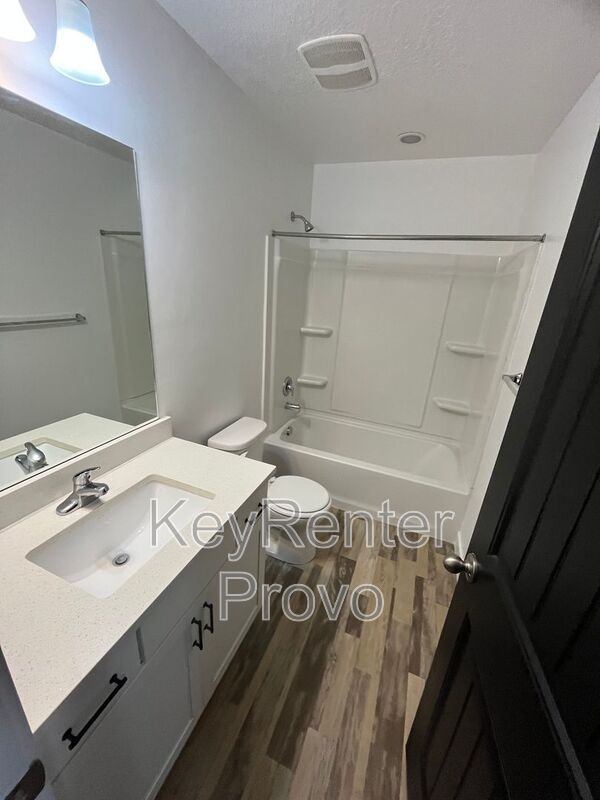 Building Photo - 432 S Fox Chase Ln