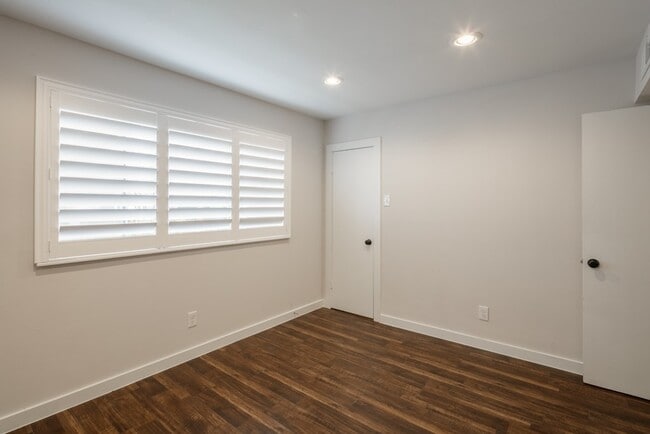 Building Photo - 4040 San Felipe St