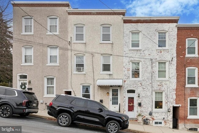 Building Photo - 218 Bullock Ave