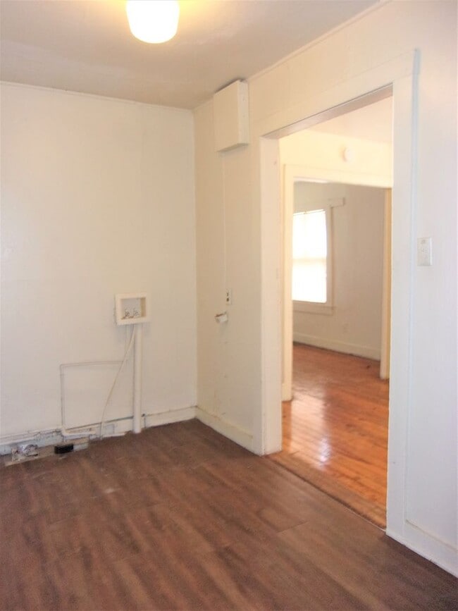 Building Photo - 523 SW 26th St