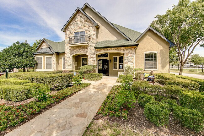 Leasing Office at Stonebriar of Frisco Apartments - Stonebriar of Frisco