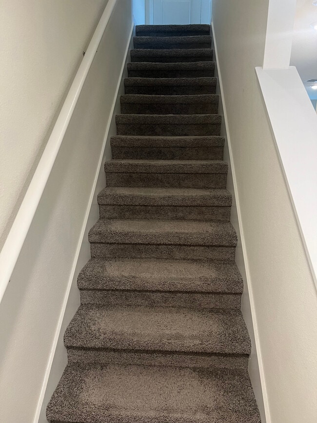 Building Photo - 1375 Isleta Lp