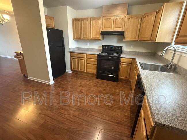 Building Photo - 2615 Huron St