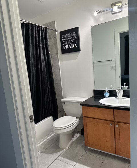 Building Photo - 502 Pryor St SW