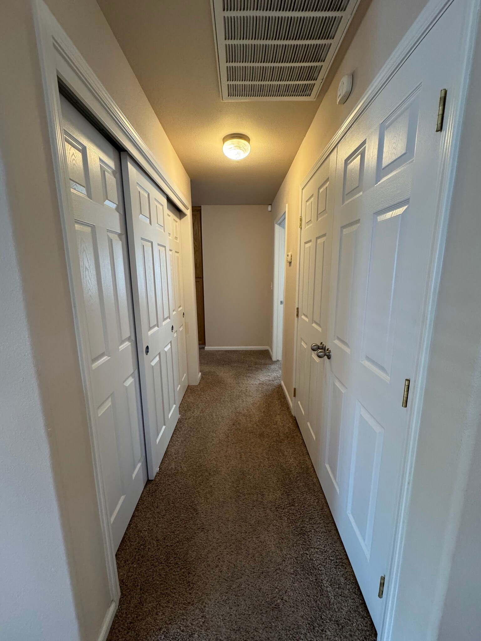 Building Photo - 2301 N Vickie Ct