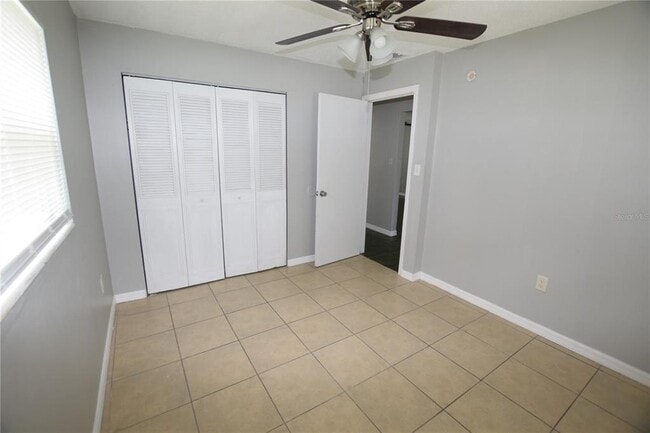 Building Photo - 4840 Grovemont Pl