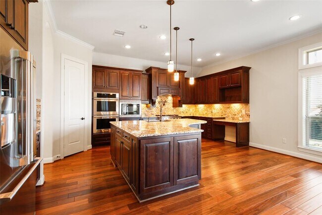 Building Photo - 1838 Rocky Hills Dr
