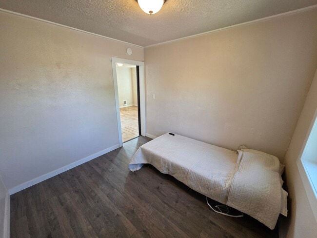 Building Photo - Newly Remodeled Home in Spokane