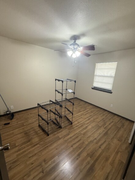 Building Photo - 1904 Quail Run