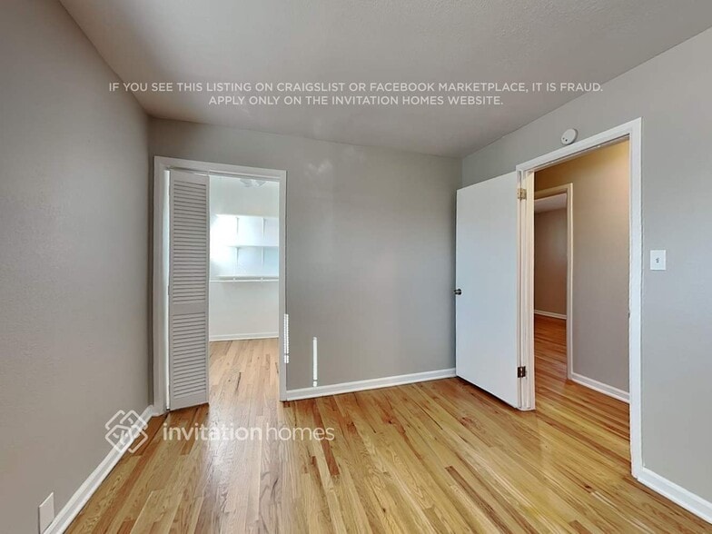 Building Photo - 11528 Larson Ln