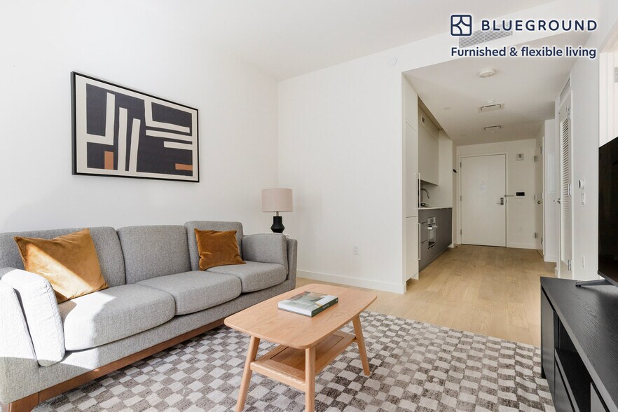 Building Photo - 244 W 29th St