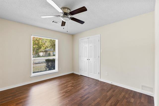 Building Photo - 314 N Wood Dr