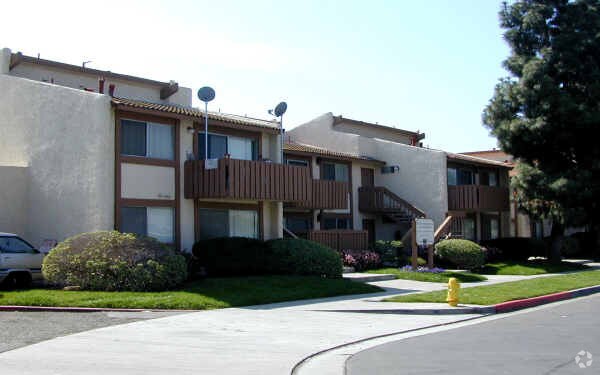 Primary Photo - 7430 Crescent Ave