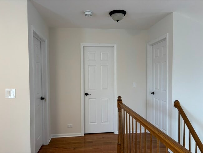 Building Photo - 716 Clover Hill Ct