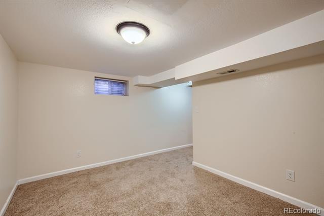 Building Photo - 3183 Vaughn St