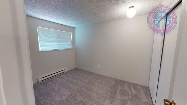 Building Photo - tuf8640
