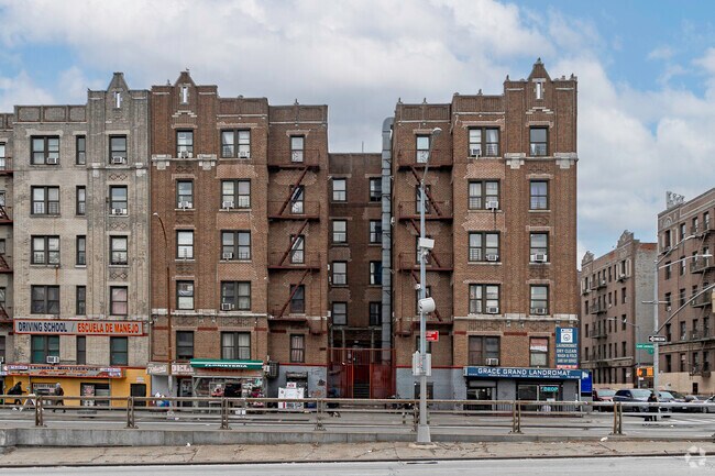 Building Photo - 2565 Grand Concourse