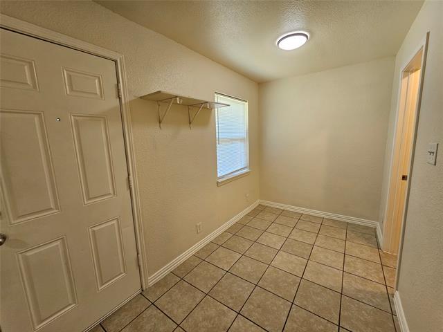 Building Photo - 1526 Hillcrest St