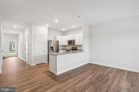 Building Photo - 111 Nootka Wy