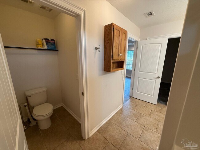 Building Photo - 6640 Tidal Bay Dr